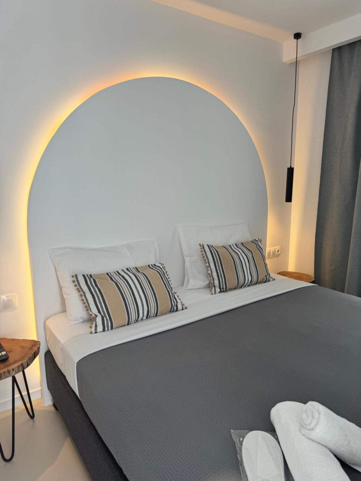 Angelo Estate Santorini Aparthotel Периса Екстериор снимка
