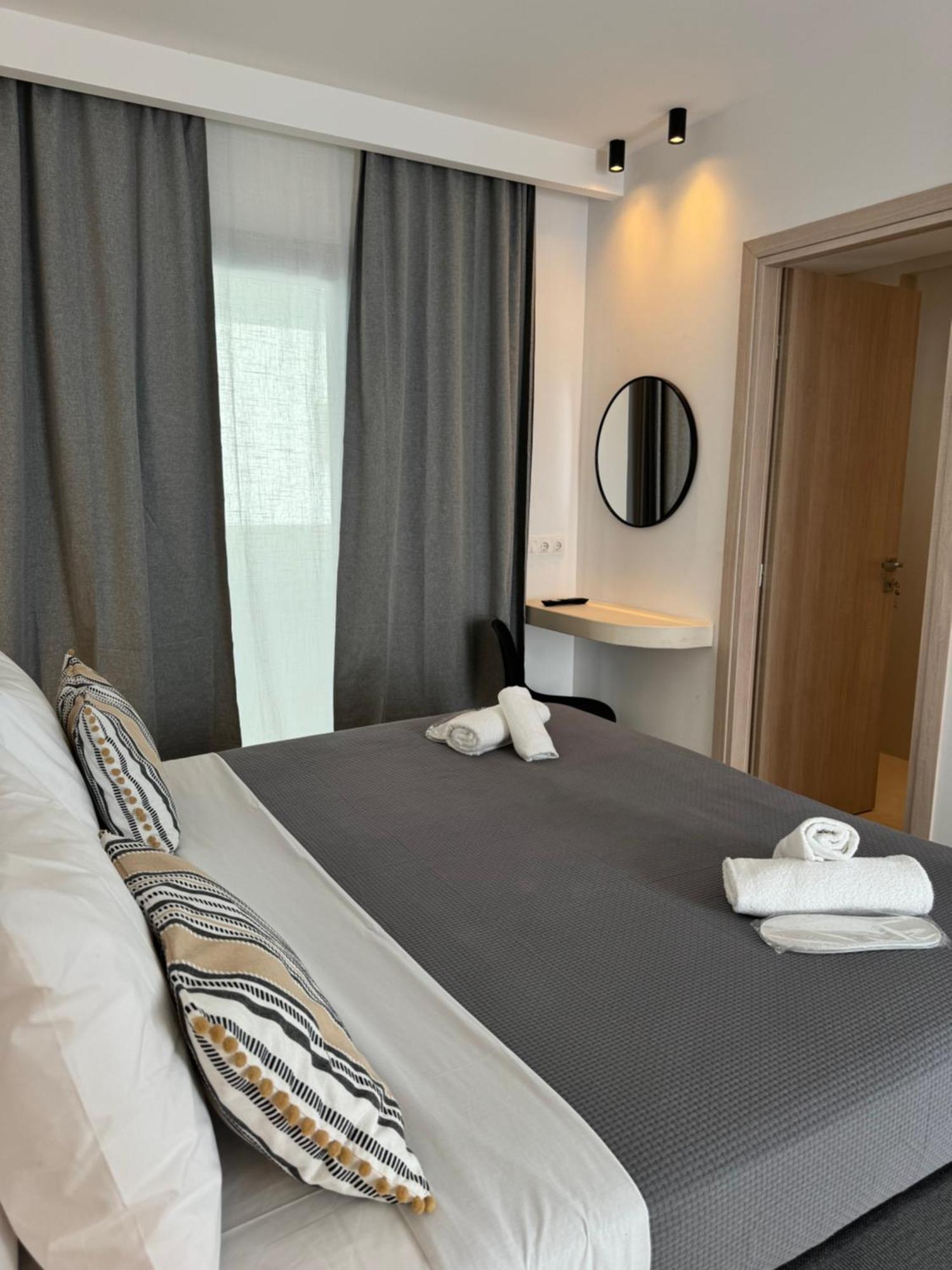 Angelo Estate Santorini Aparthotel Периса Екстериор снимка